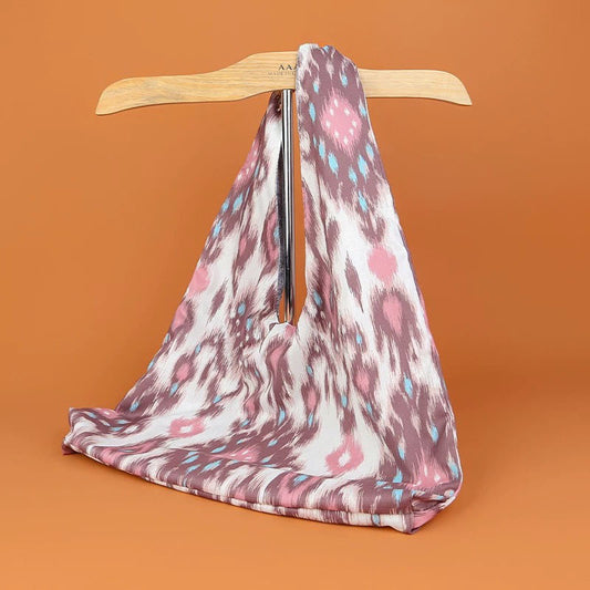 ئەتلەس  سومكا
